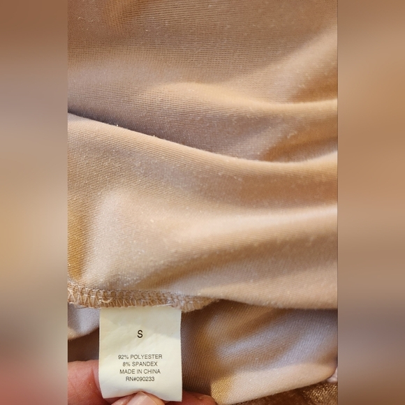 Kendall & Kylie Velvety Soft Pink Top/Sweater Size Small - Picture 5 of 8